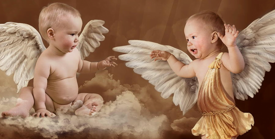 bayi jatuh dilindungi malaikat